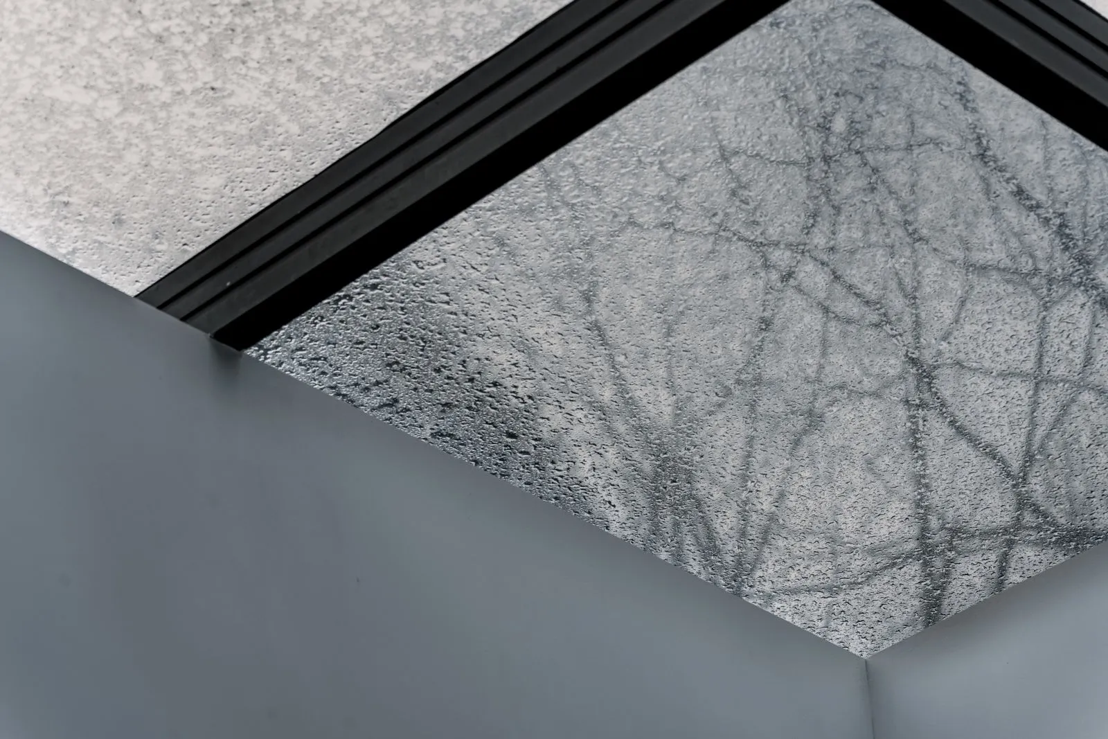 How to Choose Decorative Glass for Your Home